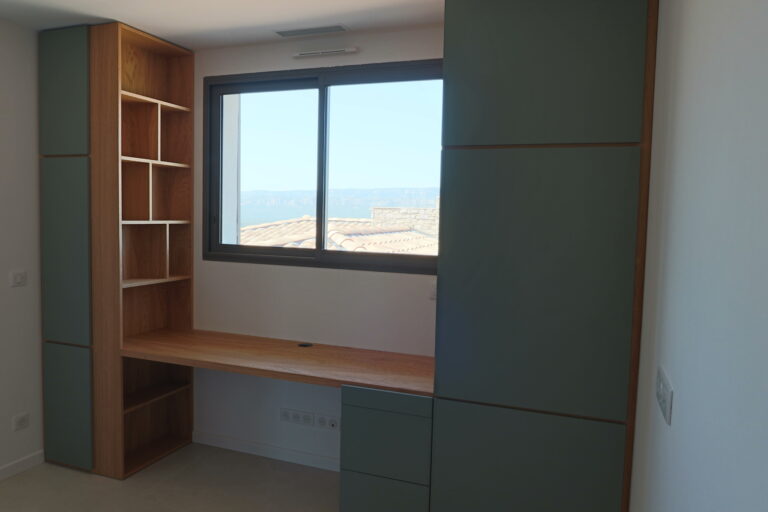 Dressing et bureau chene Atelier JL ébéniste Avignon